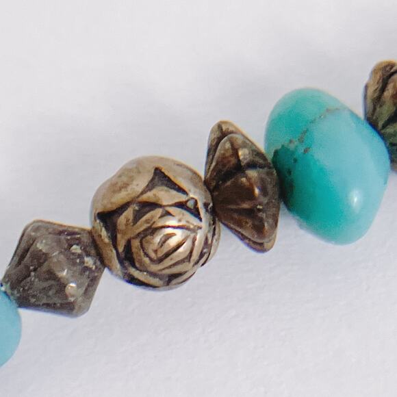 Vintage Turquoise / Howlite Heishi Bead Southwestern Necklace 1970s Barrel Clasp - Picture 8 of 12